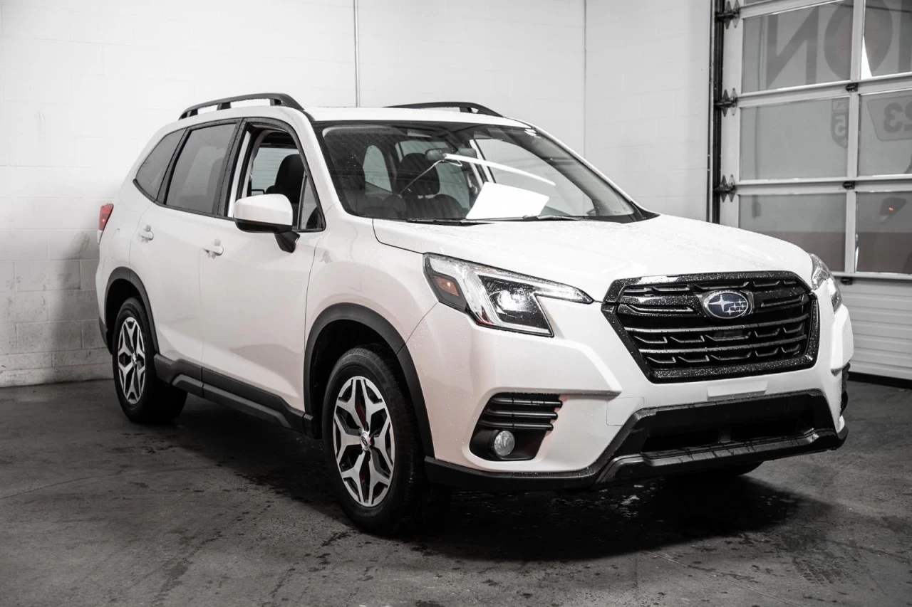 2023 Subaru Forester Touring TOIT.PANO+VOLANT/SIEGES.CHAUFF+CARPLAY Main Image