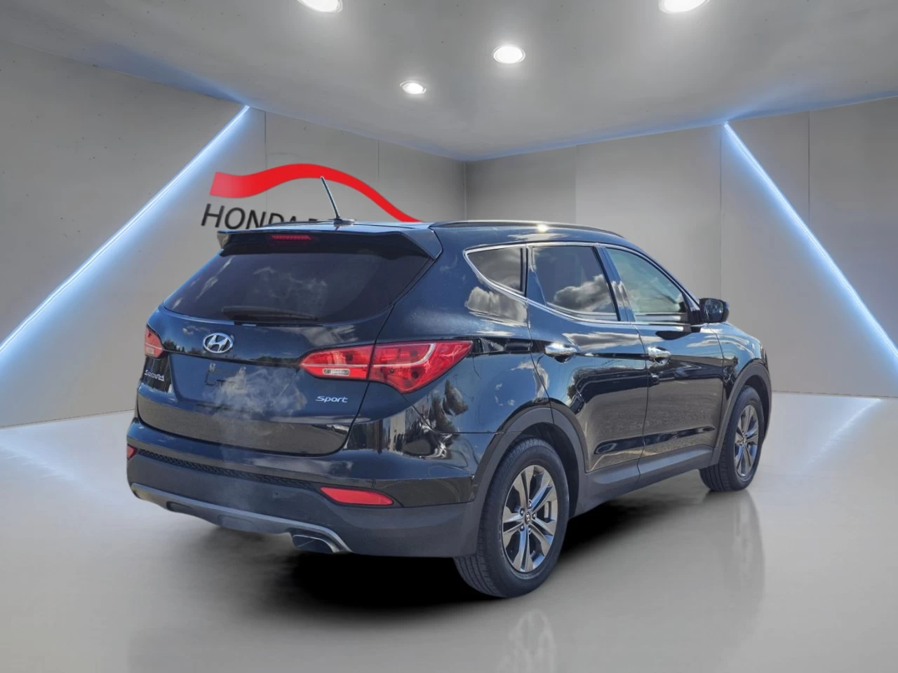 2015 Hyundai Santa Fe Sport FWD 4dr 2.4L Image principale