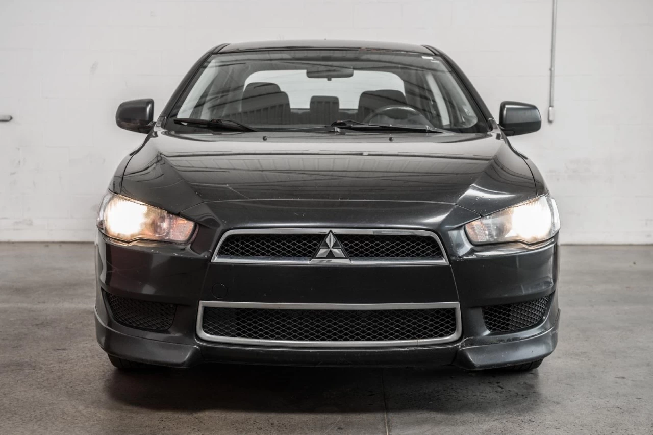 2013 Mitsubishi Lancer Automatique - Bonne condition Image principale