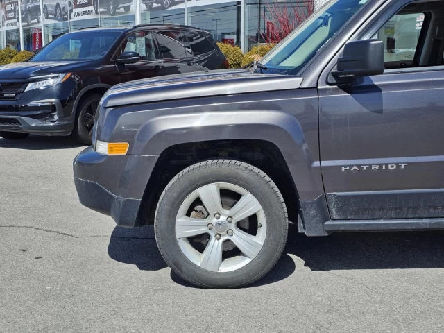 Jeep Patriot 4WD 4dr North 2015