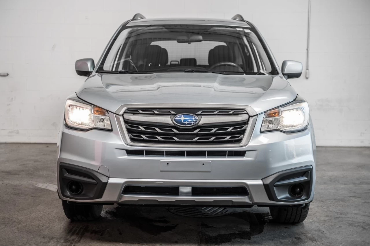 2017 Subaru Forester 2.5i SIEGES.CHAUFF+CAM.RECUL+BLUETOOTH+REG.VITESSE Main Image