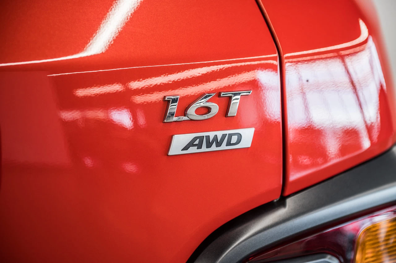 2020 Hyundai Kona Ultimate 1.6t Awd Main Image