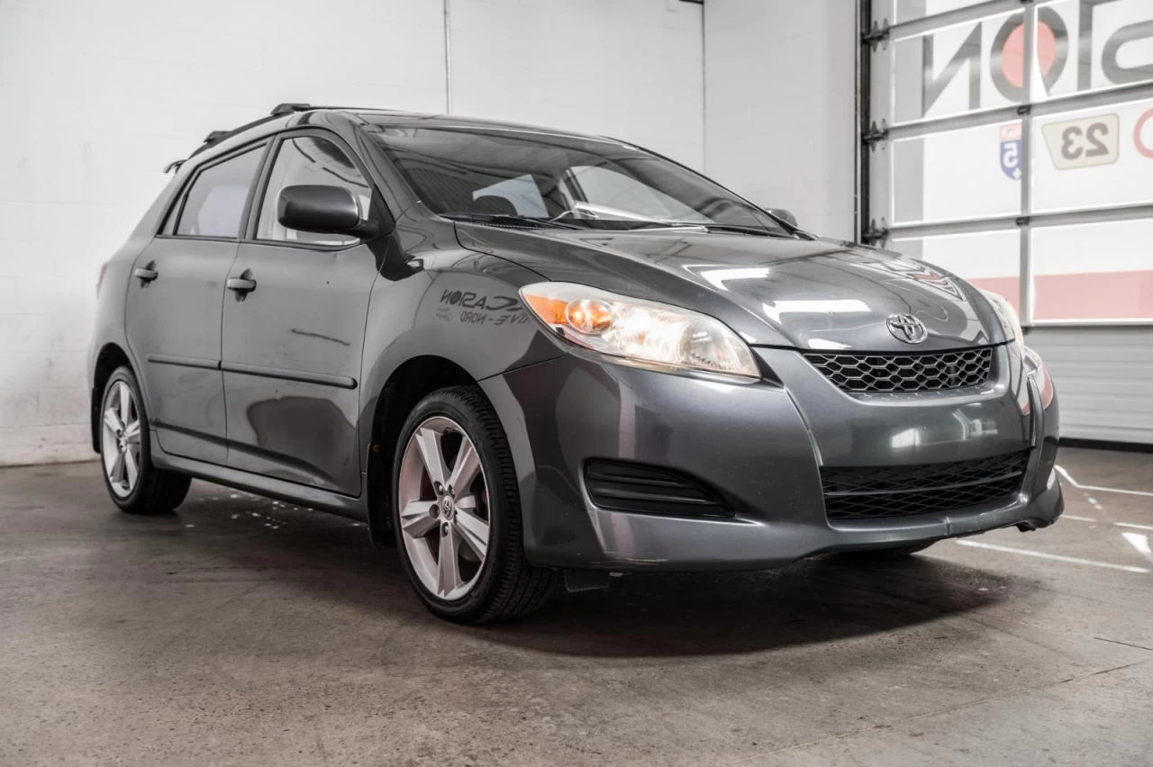 2010 Toyota Matrix Automatique AWD XRS Image principale