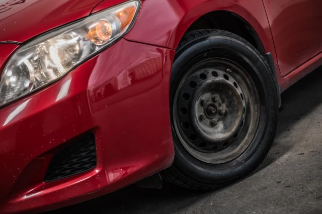 Toyota Corolla Manuelle CE avec Air Climatisé 2009