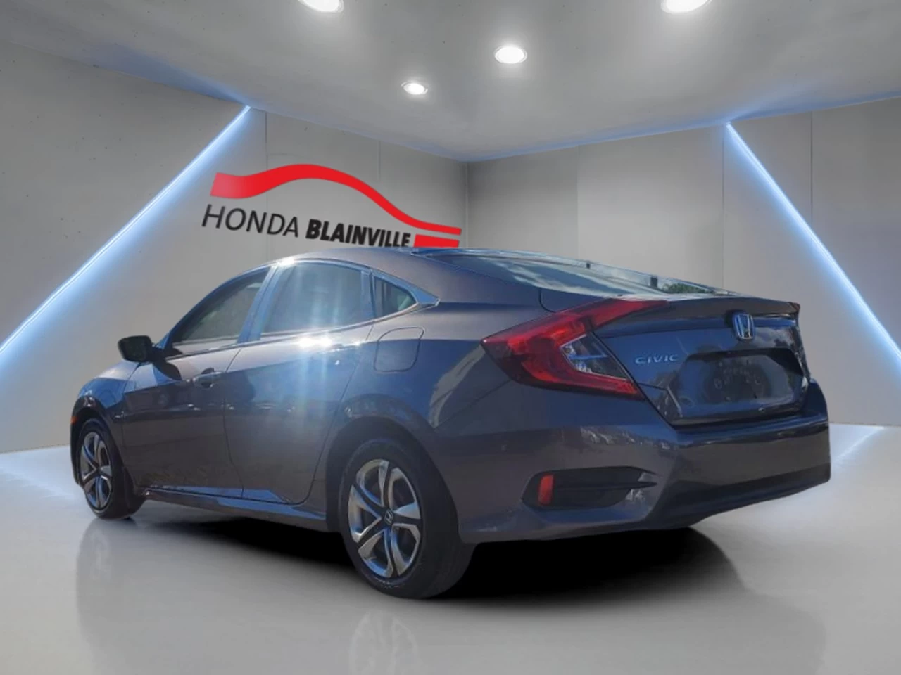 2018 Honda Civic LX CVT Sedan Image principale