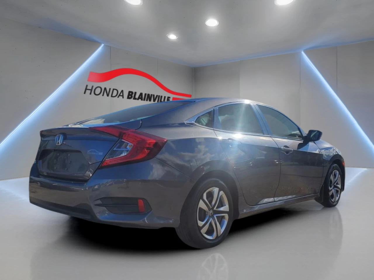 2018 Honda Civic LX CVT Sedan Image principale