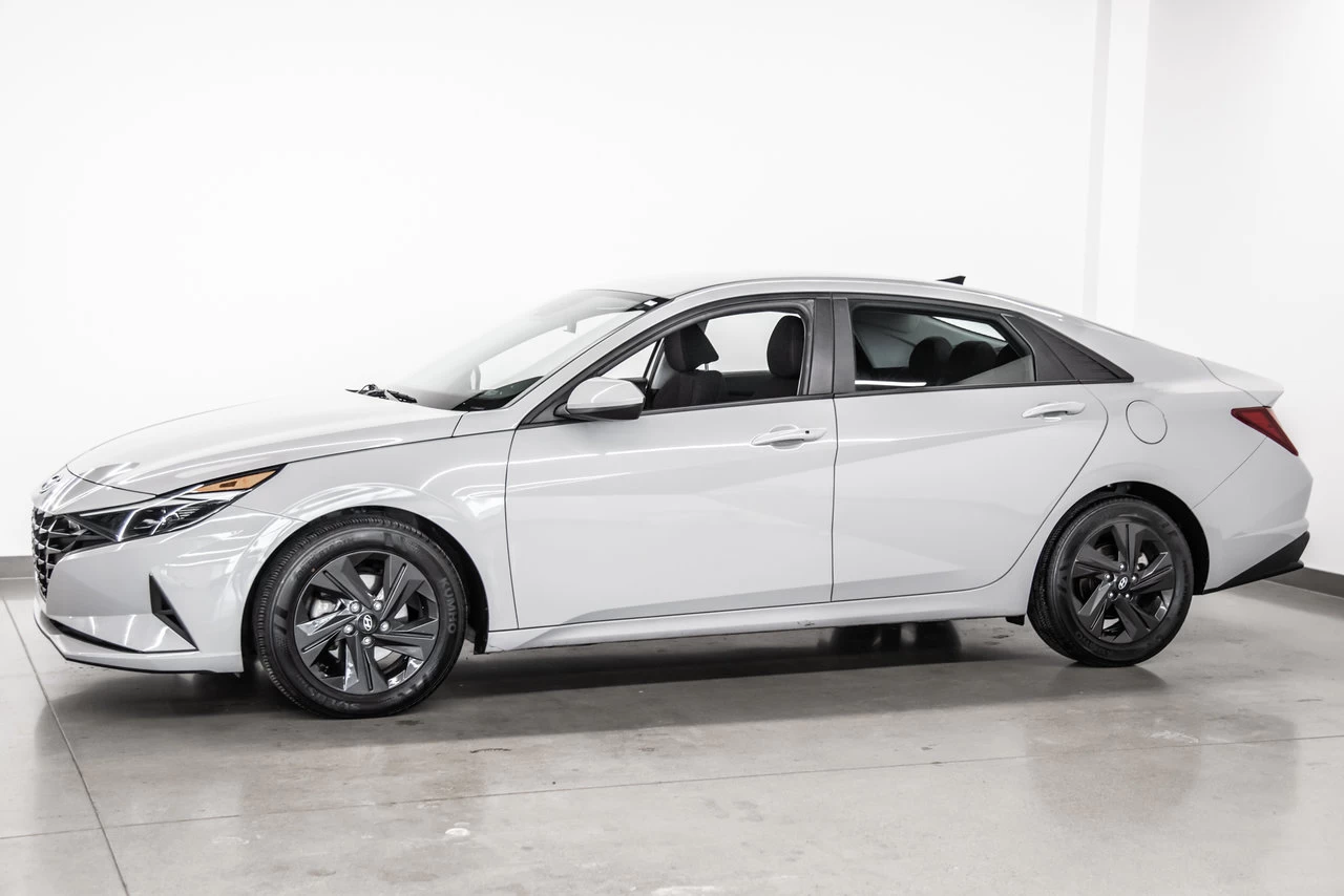 2021 Hyundai Elantra Preferred Image principale