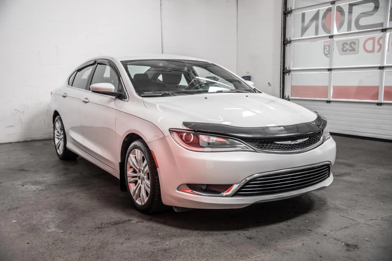 2015 Chrysler 200 Limited SIEGES.CHAUFF+CAM.RECUL+BLUETOOTH Image principale