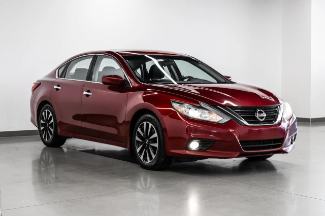 Nissan Altima Sv Navi+toit.ouvrant 2018