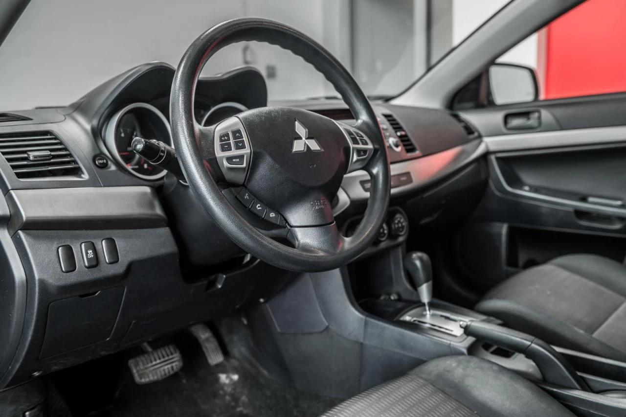 2013 Mitsubishi Lancer Automatique - Bonne condition Image principale