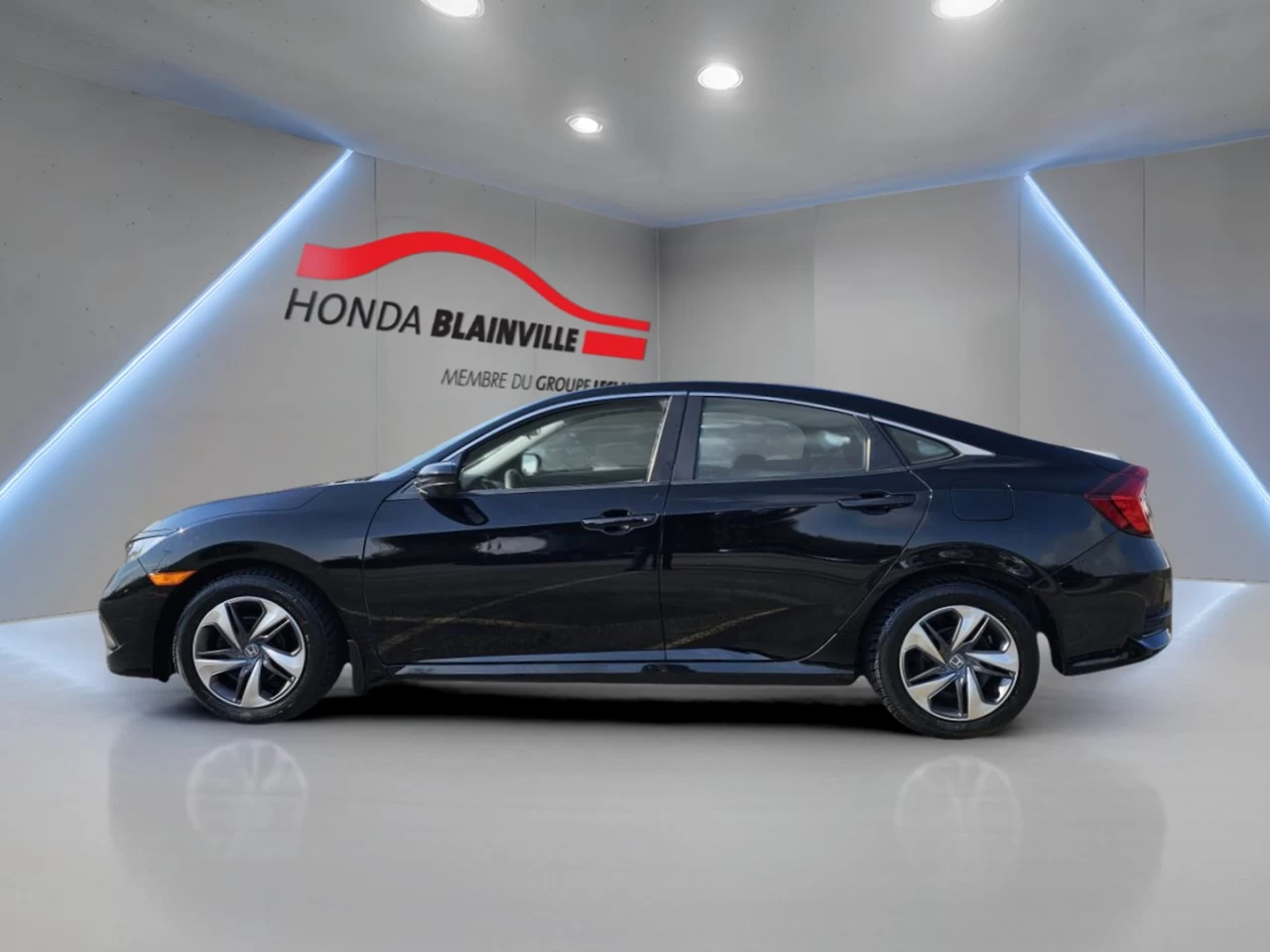 2019 Honda Civic LX Manual Sedan Image principale