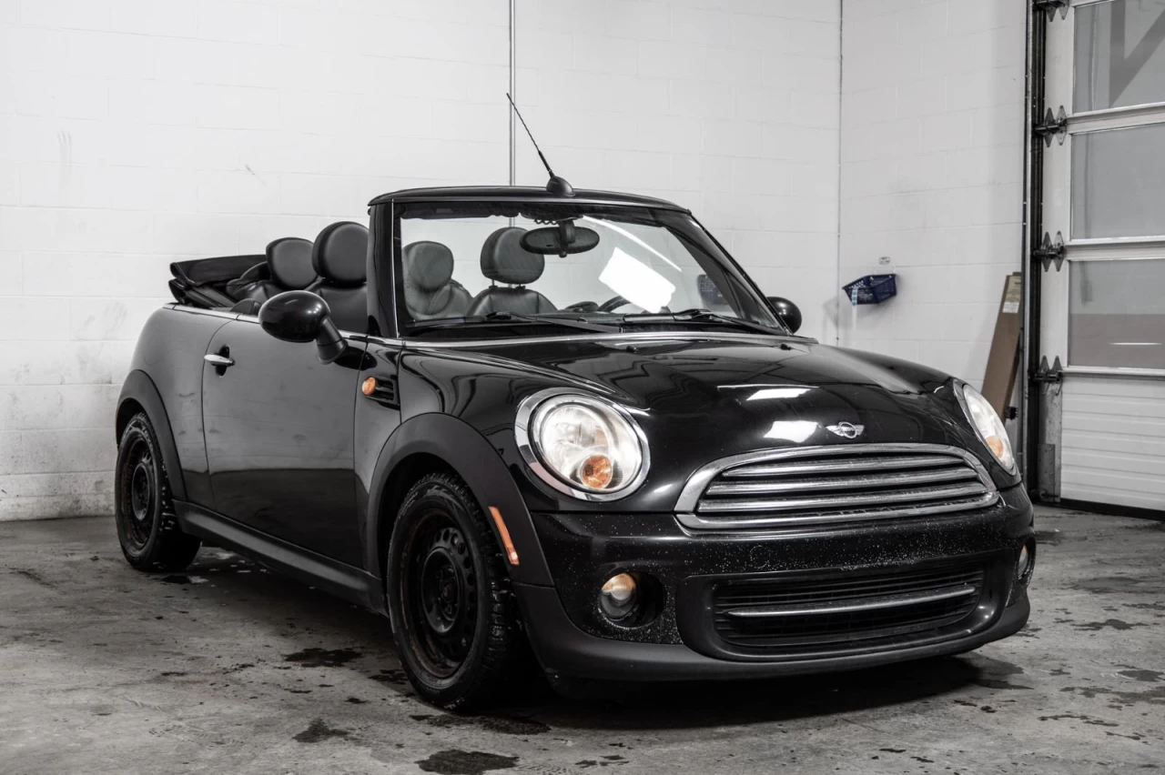 2012 Mini Convertible Manuelle AUBAINE!!! Image principale