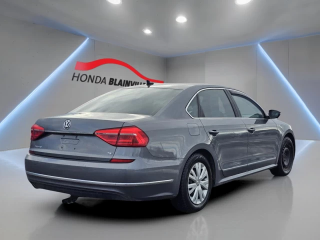 Volkswagen Passat 4dr Sdn 1.8 TSI Auto Highline 2016