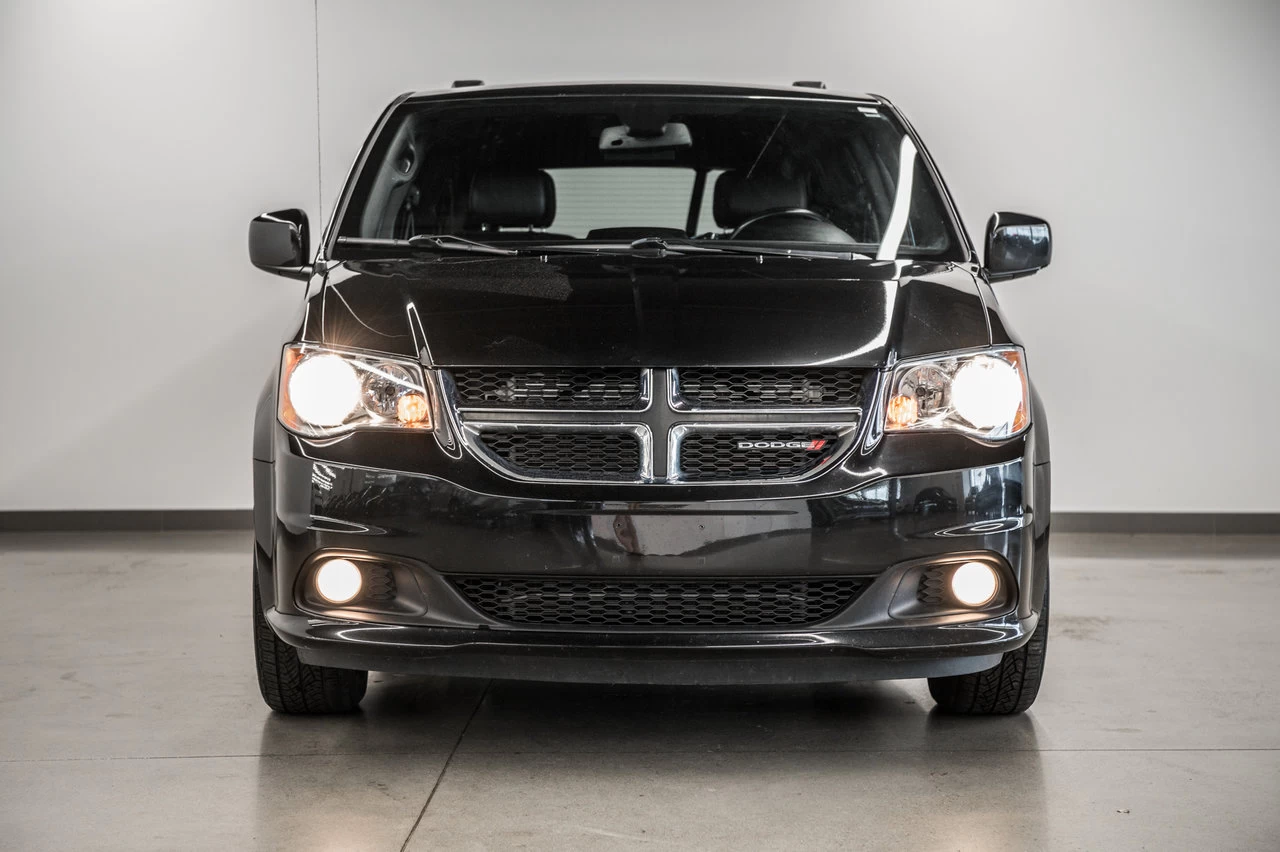 2019 Dodge Grand Caravan 35th Anniv Image principale