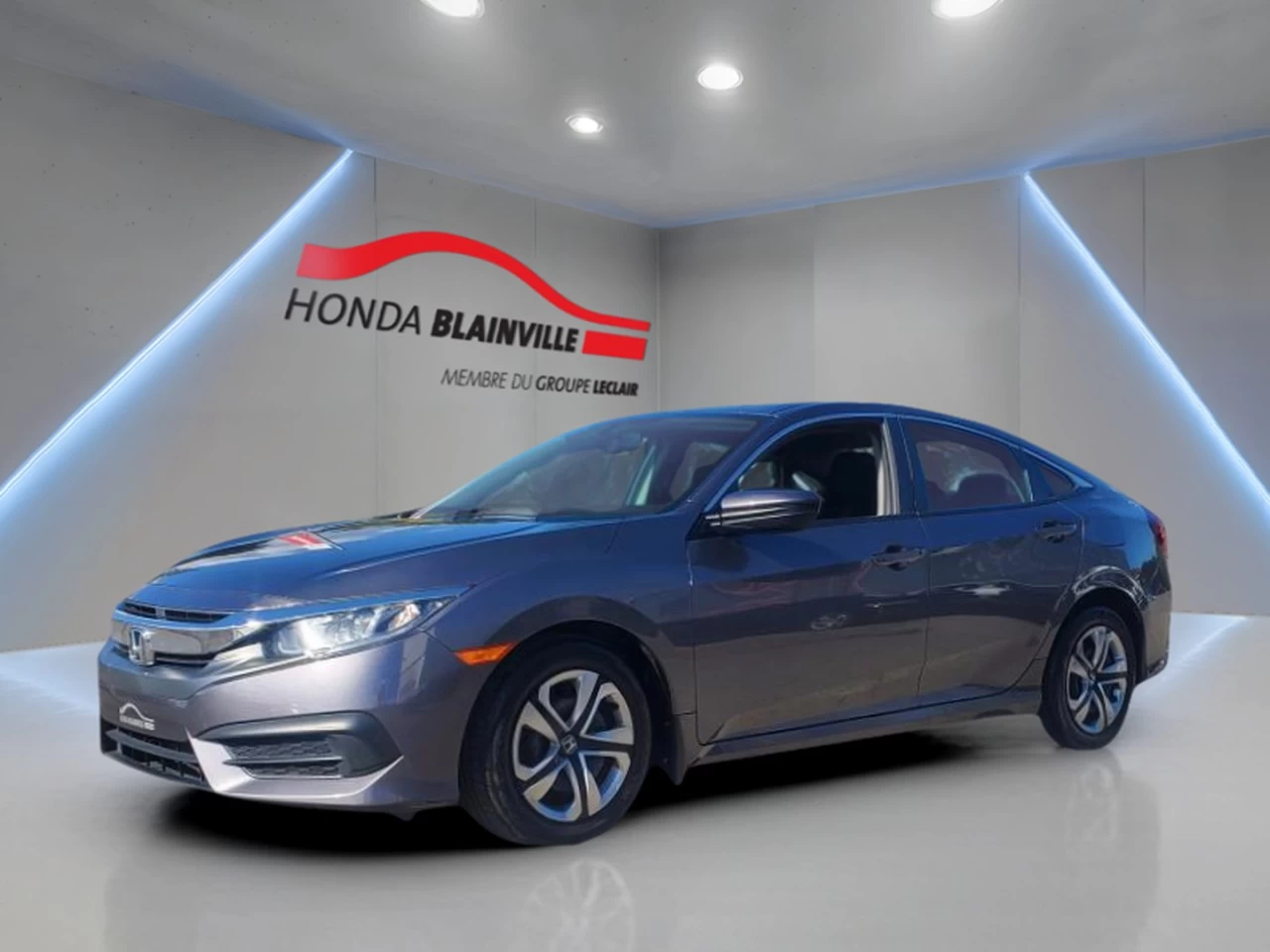 2018 Honda Civic LX CVT Sedan Image principale