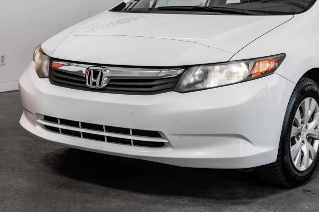 Honda Civic Manuelle de base Garantie 1 AN 2012