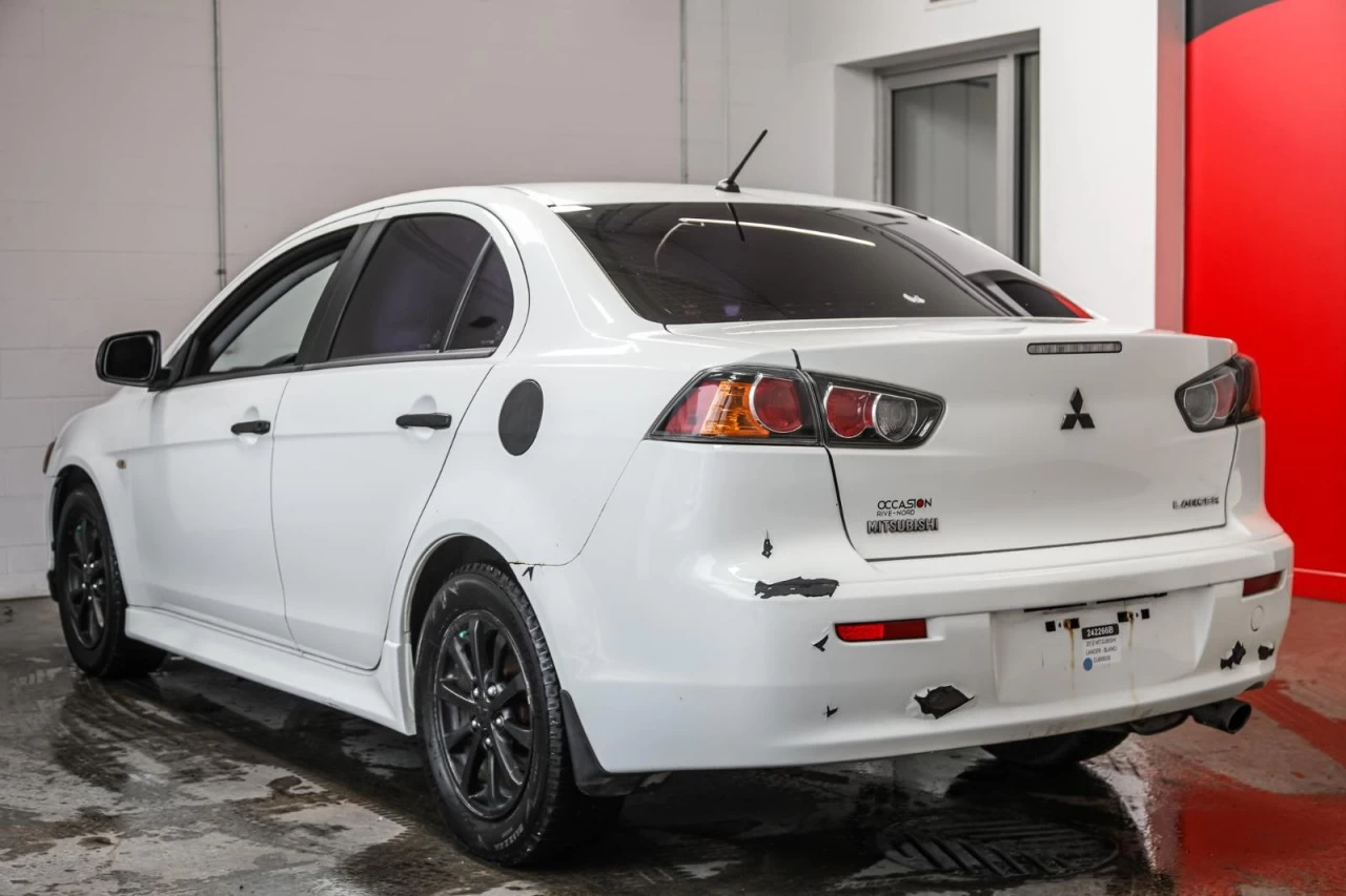 2012 Mitsubishi Lancer Manuelle AUBAINE ROULE BIEN! Image principale