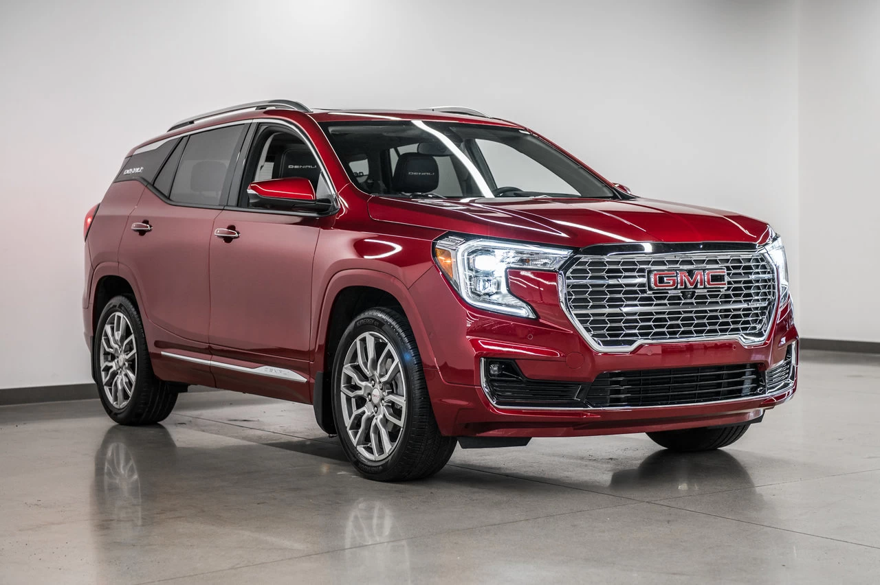 2023 GMC Terrain Denali 4x4 Main Image