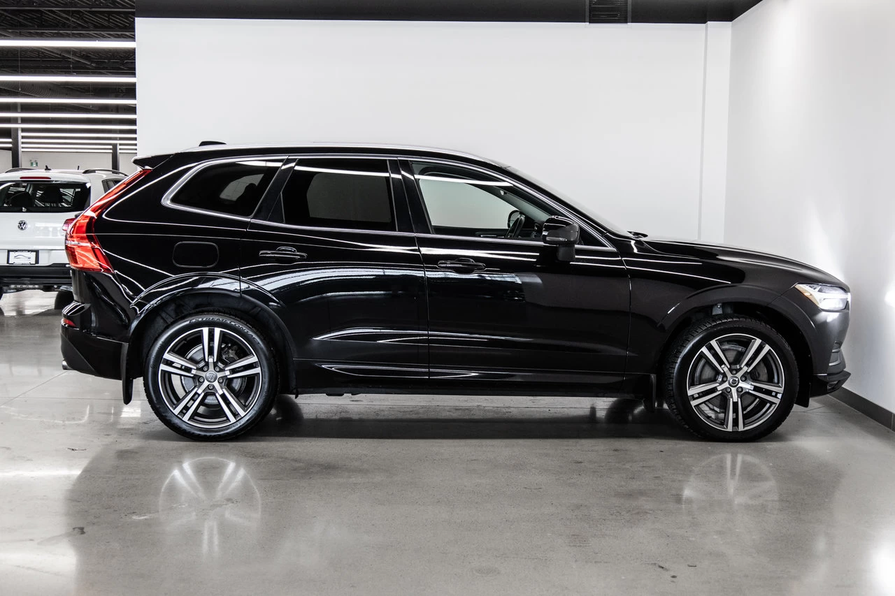 2021 Volvo XC60 Momentum T6 Awd Image principale